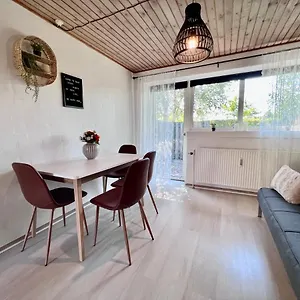 15 Min Walk To Lego House/50m2 With Garden Apartment Billund