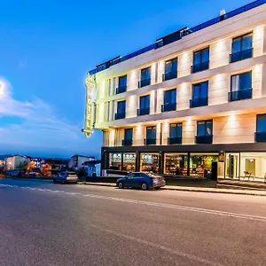 酒店 Heaven Premium Restaurant & Airport Shuttle